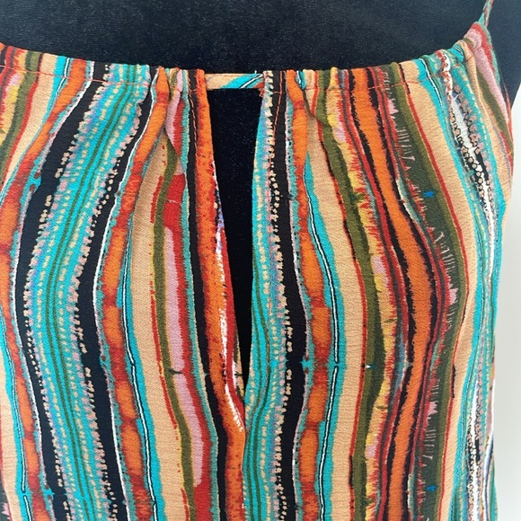 NWT Honey Belle Multi-Colored Tank with Tie Strap and Keyhole Neck Size Small - Picture 3 of 7